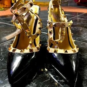 Valentino graven ladies studded strap heels no box good shape F0420 size 39